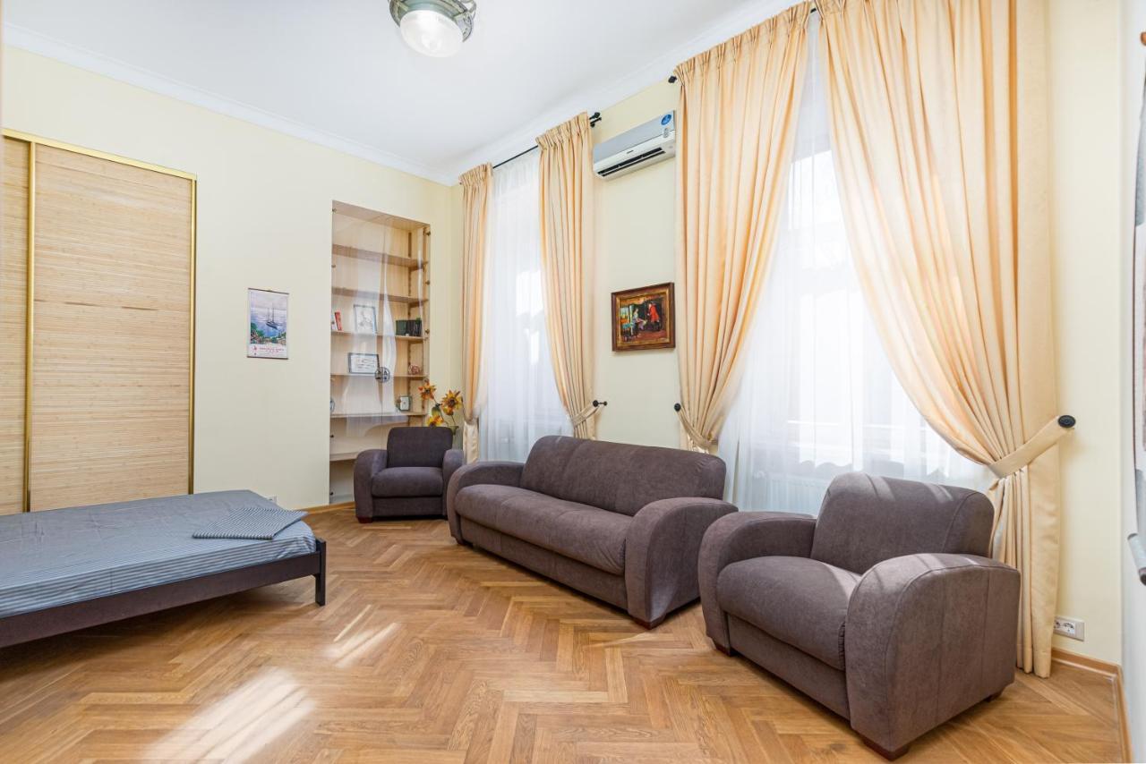 Grecheskaya Street Art Apartment Odessza Kültér fotó